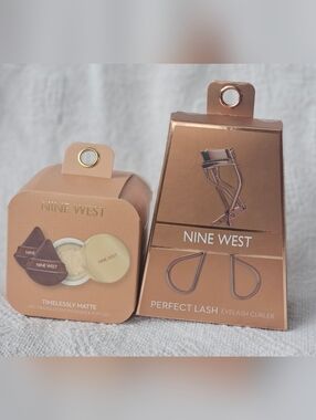 Nine West Lash Eyelash Curler and a Timelessly Matte Translucent Powder